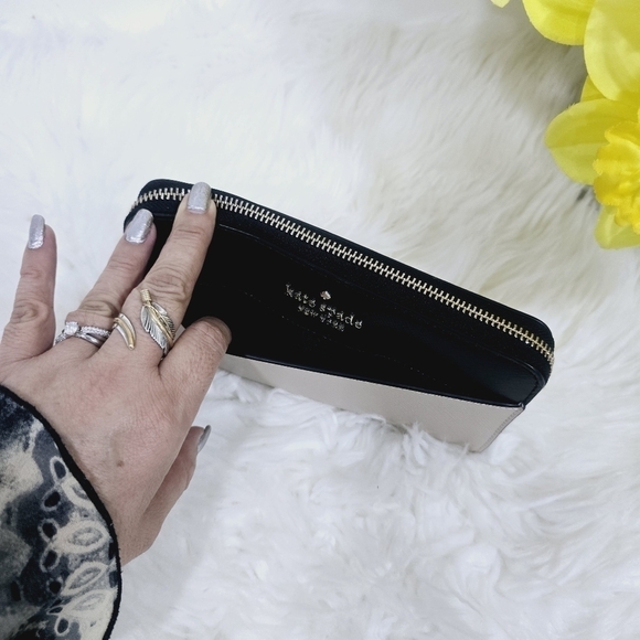 Kate Spade large wallet ID Clutch - Picture 10 of 10